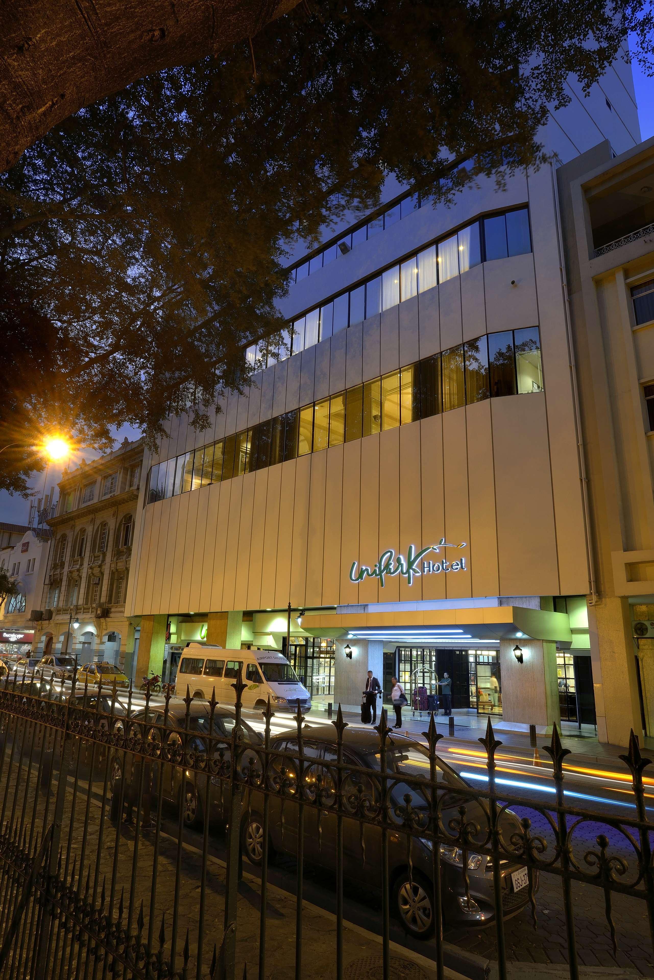 Unipark By Oro Verde Hotels جواياكيل المظهر الخارجي الصورة