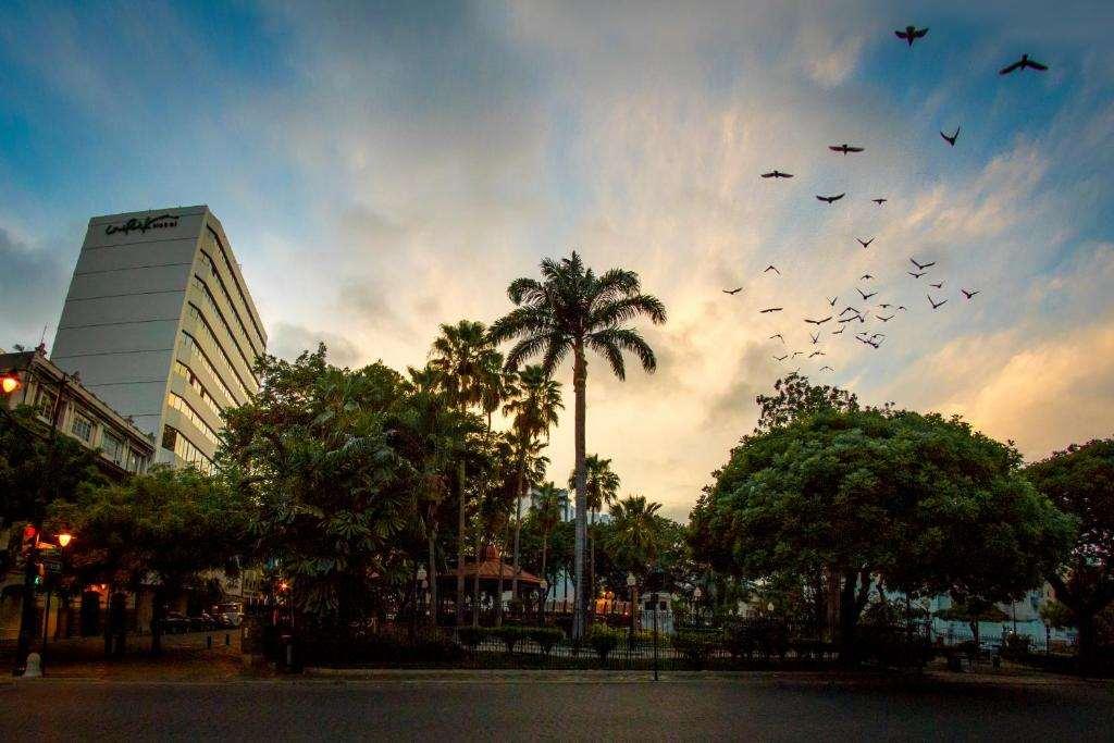 Unipark By Oro Verde Hotels جواياكيل المظهر الخارجي الصورة