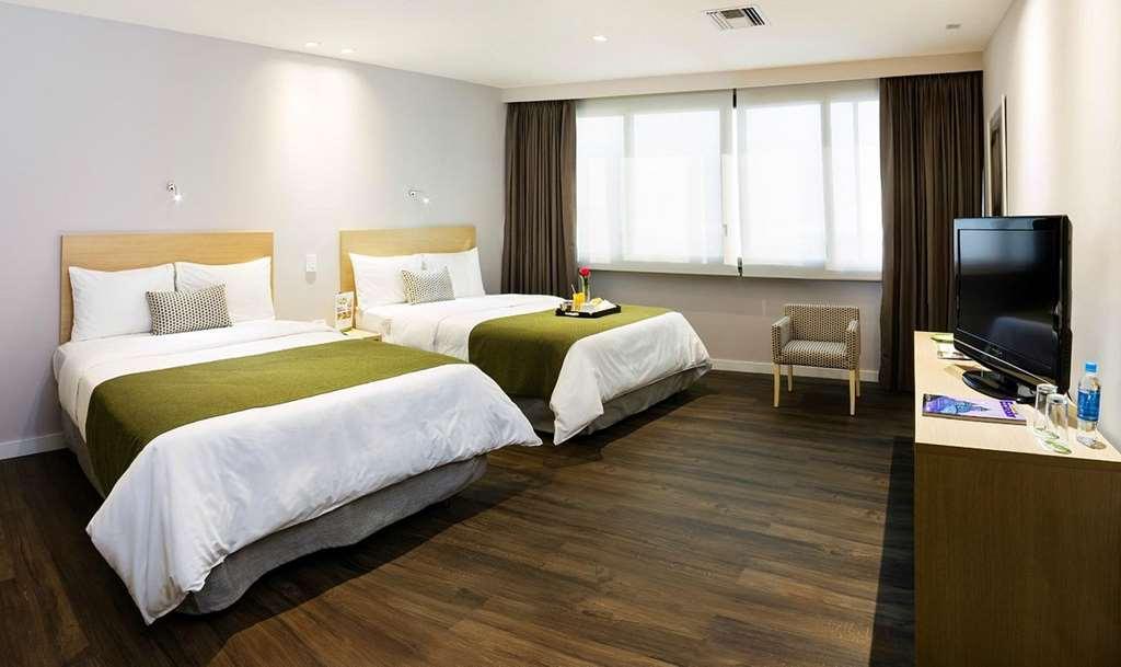 Unipark By Oro Verde Hotels جواياكيل الغرفة الصورة