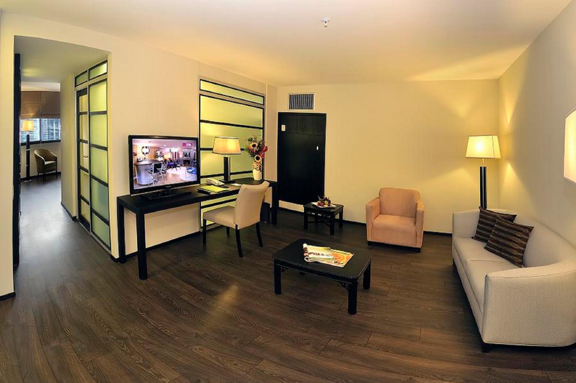 Unipark By Oro Verde Hotels جواياكيل المظهر الخارجي الصورة