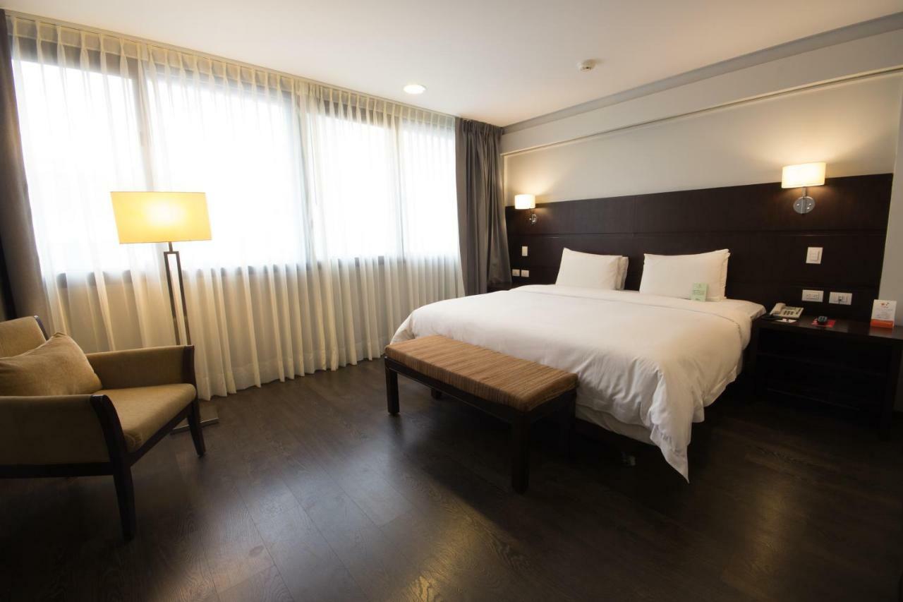 Unipark By Oro Verde Hotels جواياكيل المظهر الخارجي الصورة