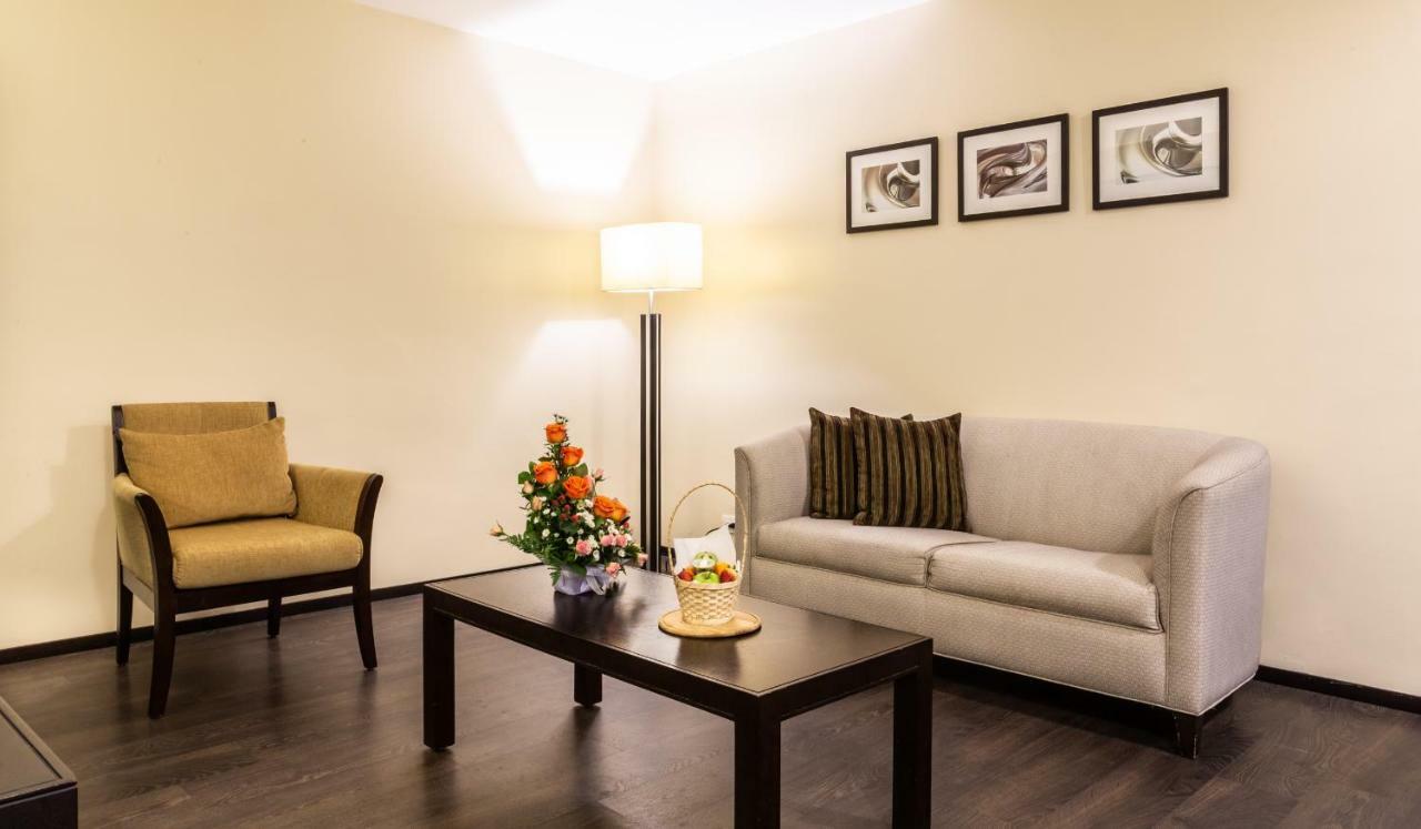 Unipark By Oro Verde Hotels جواياكيل المظهر الخارجي الصورة